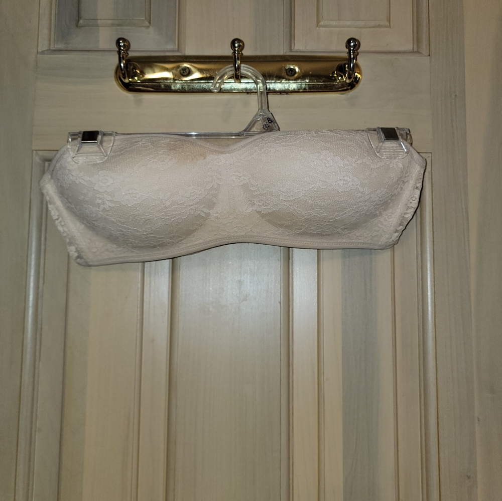Misses sz M Victoria Secret Pink Strapless Bra Beige Lace No Strap Bra